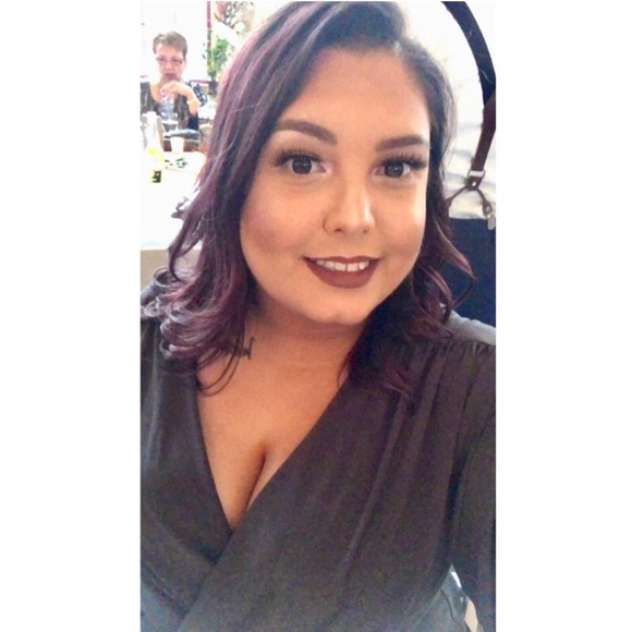 Meet your Posher, Sherry - Picture 11 of 12